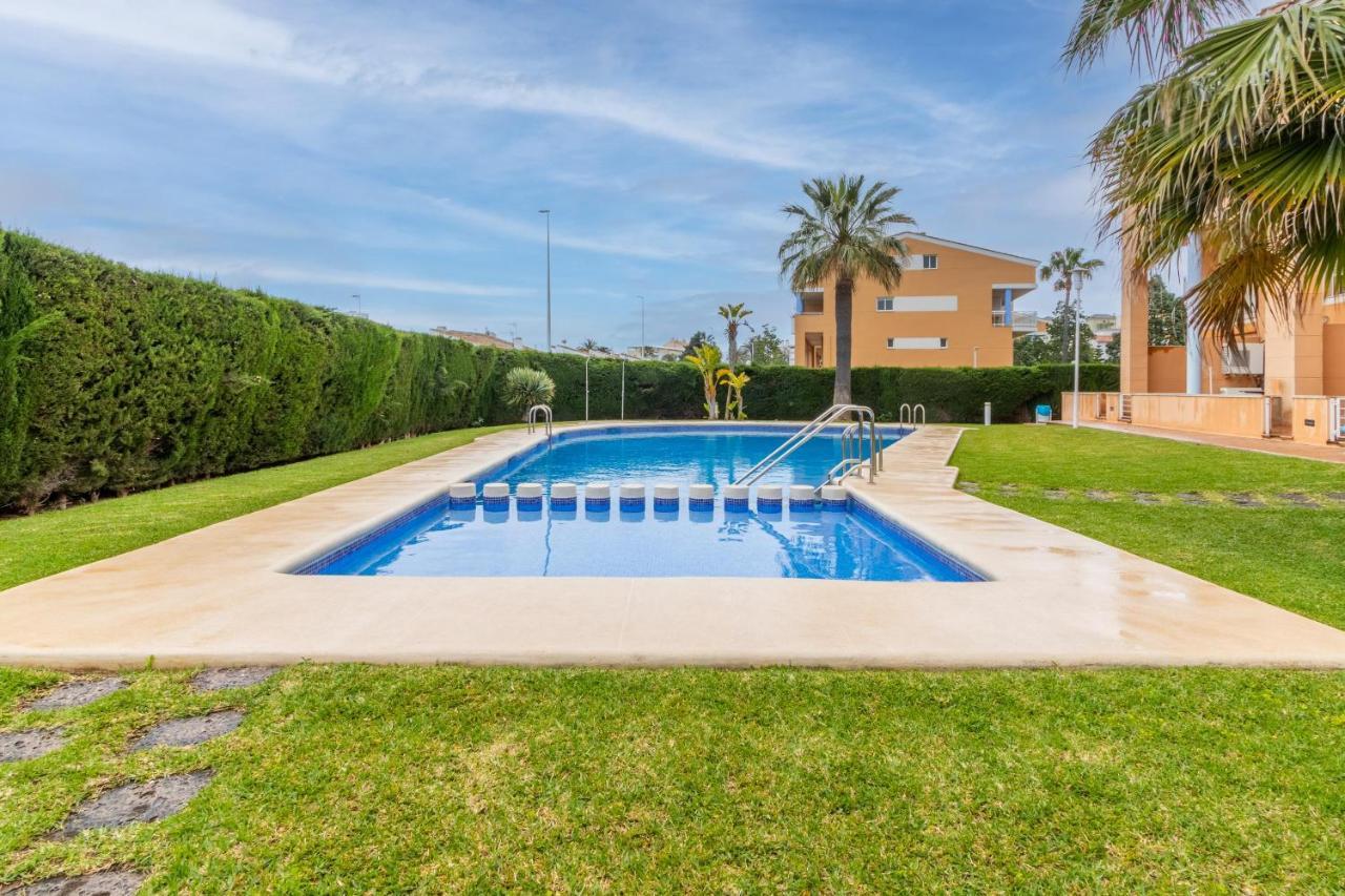 Edificio Menorca Balcon del Mar Exterior foto